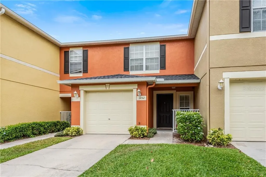 1052 Coquina Rock Street Orlando FL 32828