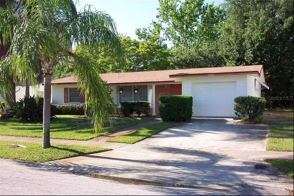 5898 27th Terrace N St Petersburg FL 33710