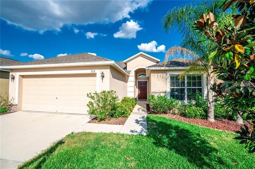 929 Peregrine Hill Place Ruskin FL 33570