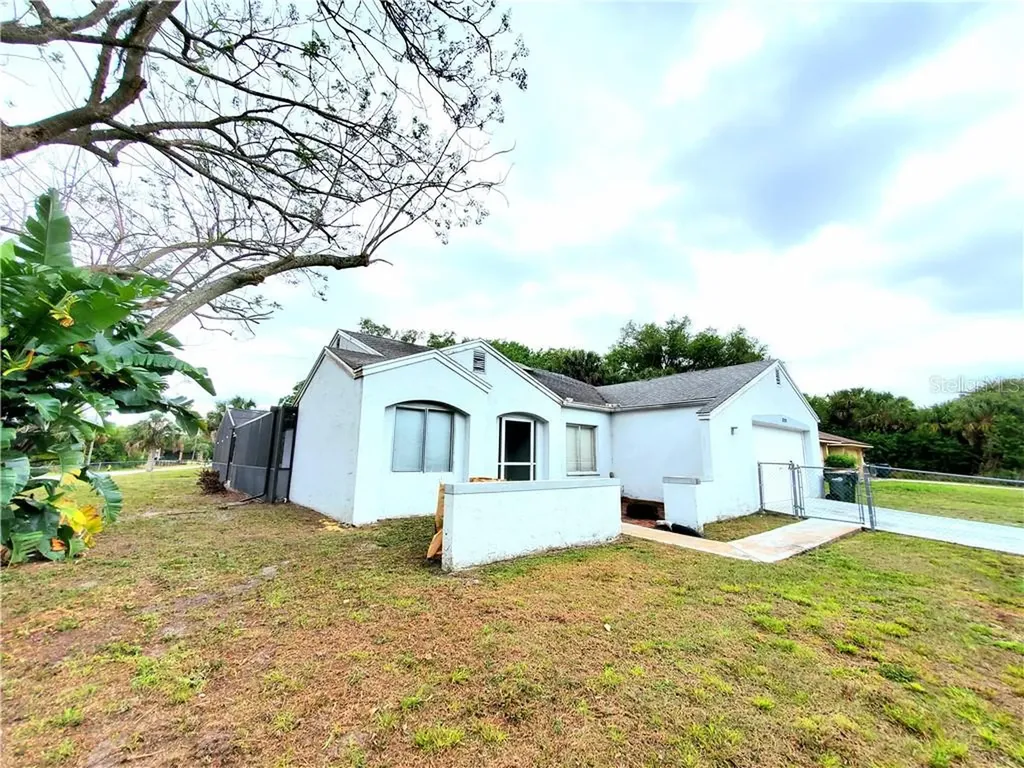 3707 Champagne Avenue North Port FL 34287