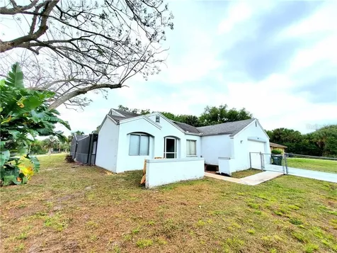3707 Champagne Avenue North Port FL 34287