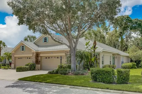 4828 Lakescene Place Sarasota FL 34243