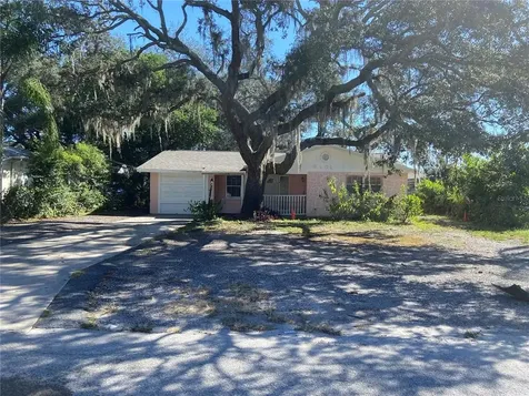 8401 N Newport Avenue Tampa FL 33604