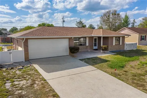 1686 April Avenue Deltona FL 32725