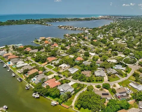 1865 Sandalwood Drive Sarasota FL 34231
