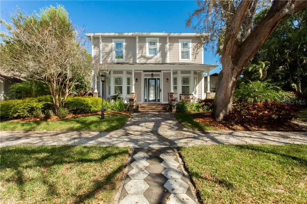 123 18th Avenue N St Petersburg FL 33704