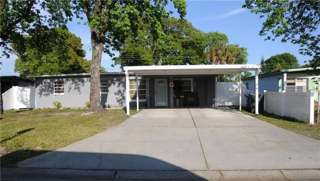 6003 N Lois Avenue Tampa FL 33614