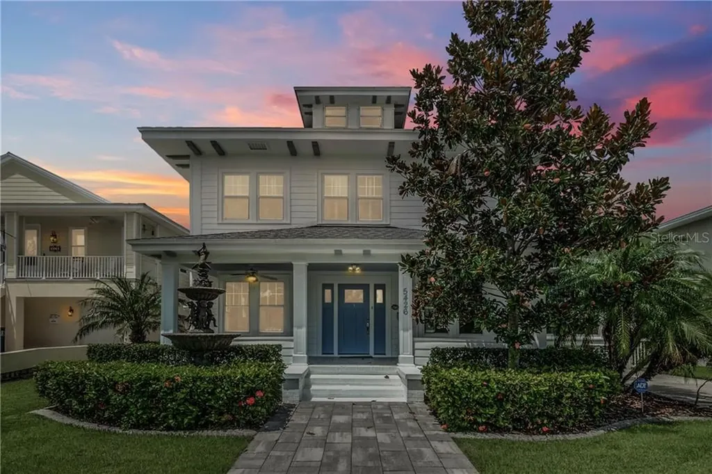 5426 Venetian Boulevard NE St Petersburg FL 33703