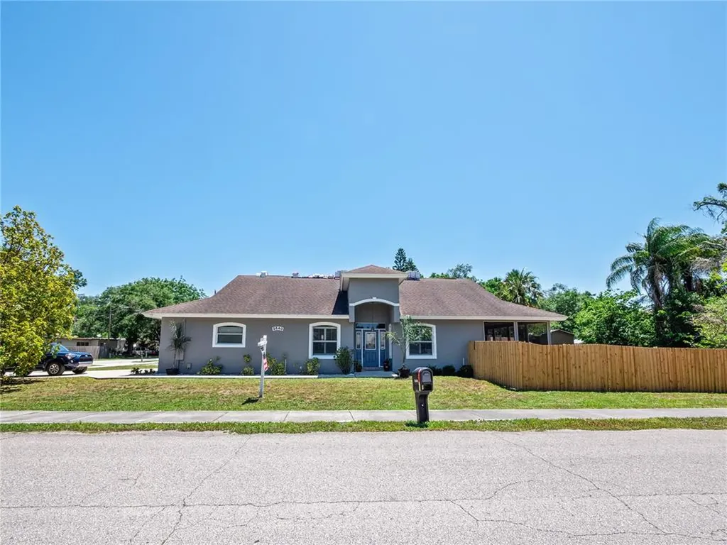2640 N Lakemont Avenue Winter Park FL 32792