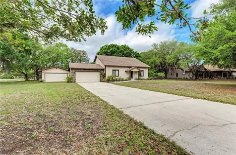 1002 136th Street E Bradenton FL 34212
