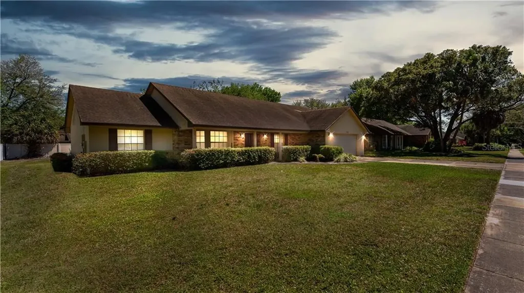 5518 Cedar Pine Drive Orlando FL 32819