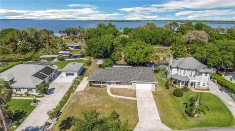 7045 Treasure Island Road Leesburg FL 34788