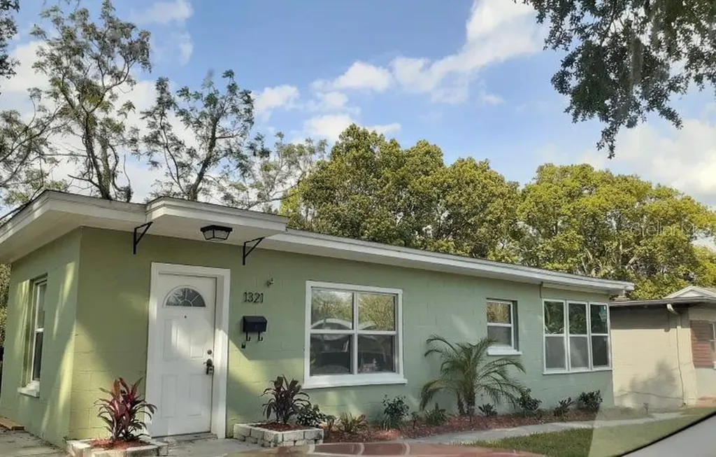 1321 E Kaley Street Orlando FL 32806