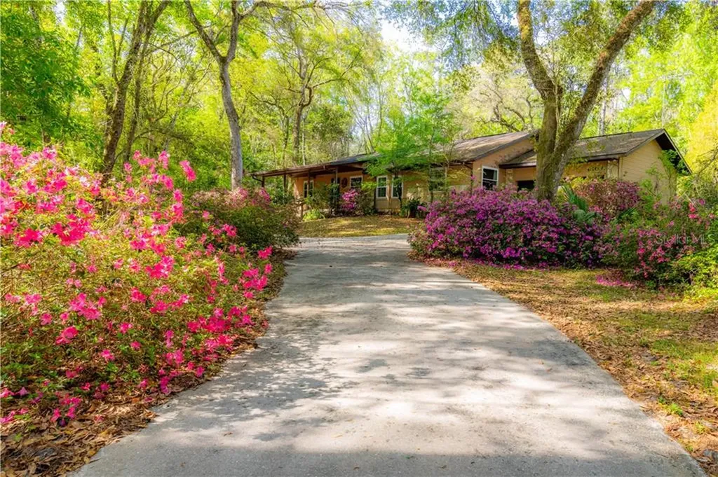 6103 Falls Hollow Drive Brooksville FL 34601