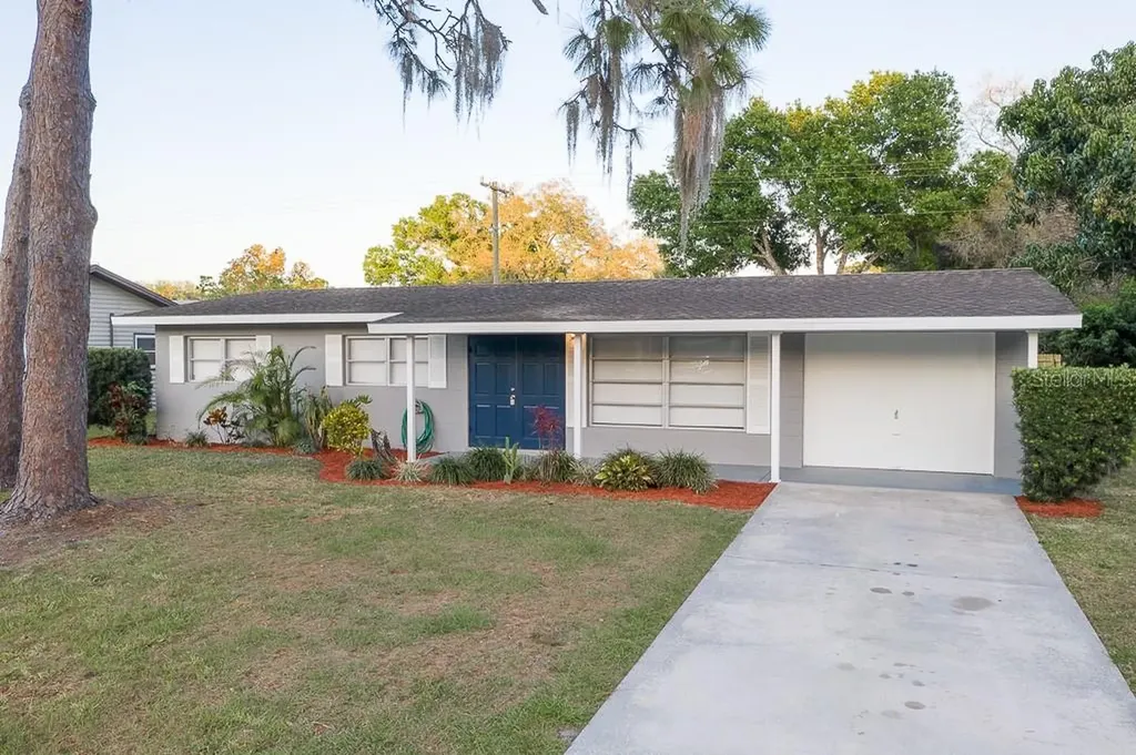4926 Almanza Avenue Sarasota FL 34235