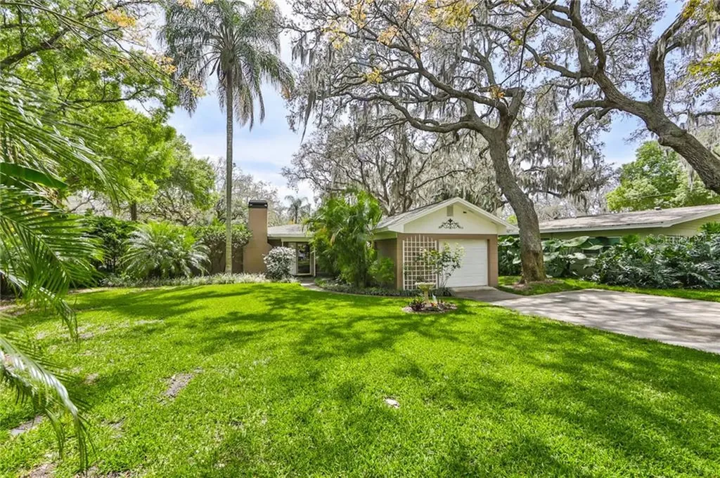 407 Bon Aire Avenue Temple Terrace FL 33617
