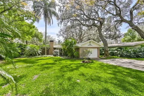 407 Bon Aire Avenue Temple Terrace FL 33617