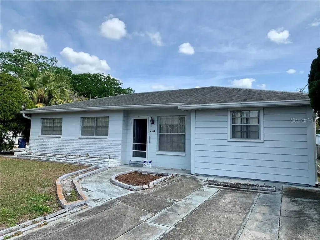 4909 North Tampania Avenue Tampa FL 33614