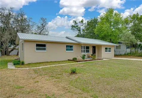 215 Palm Leaf Avenue Lake Wales FL 33898