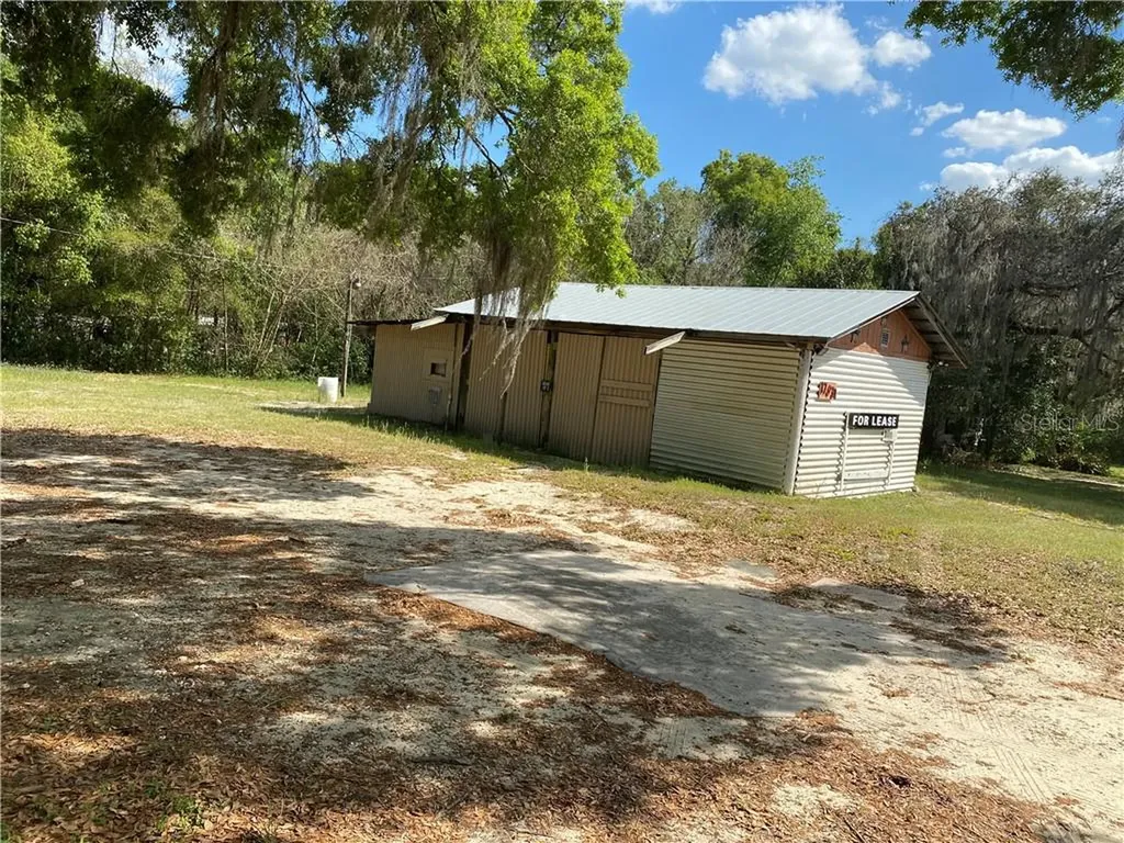 17931 N Us Highway 301 Citra FL 32113