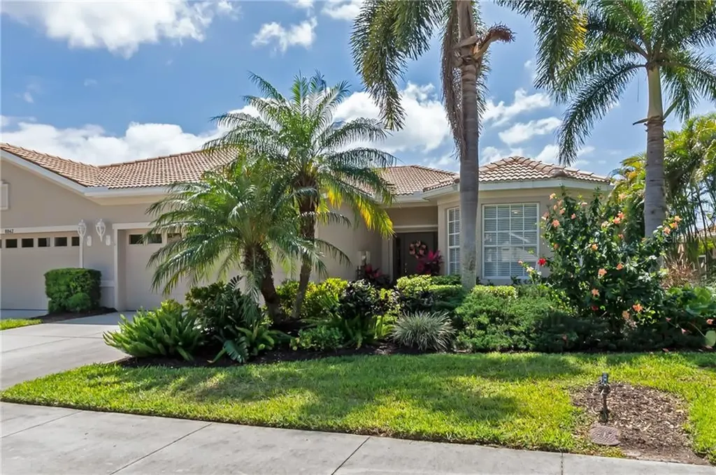 8046 Victoria Falls Circle Sarasota FL 34243