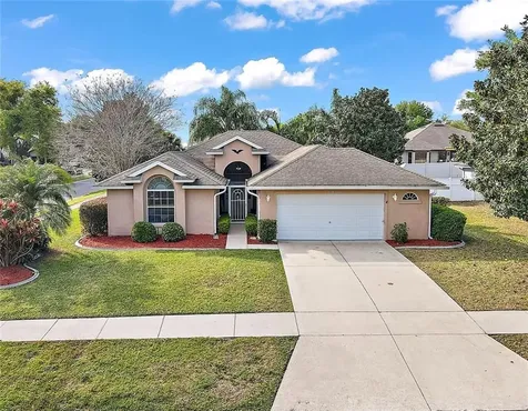 4810 Treasure Cay Road Tavares FL 32778