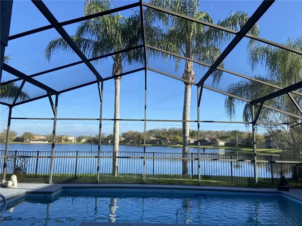 13851 Mirror Lake Drive Orlando FL 32828