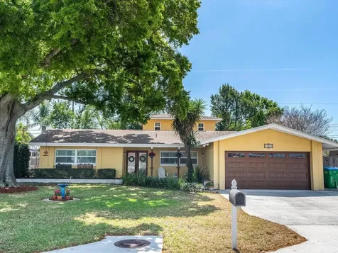 13956 Jamaica Drive Seminole FL 33776