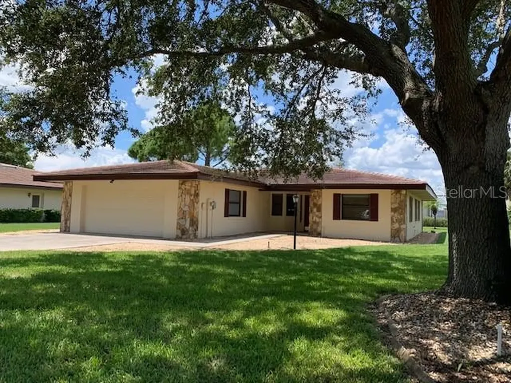 23 Aviation Drive Winter Haven FL 33881