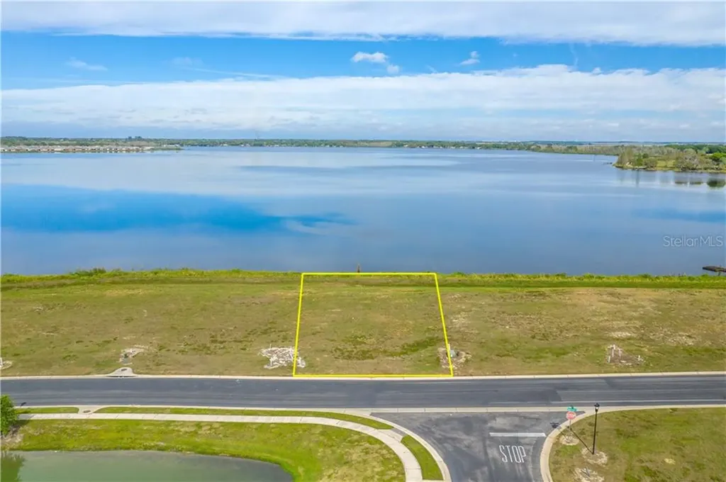 655 Waterfern Trail Drive Auburndale FL 33823