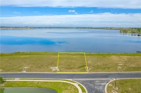655 Waterfern Trail Drive Auburndale FL 33823