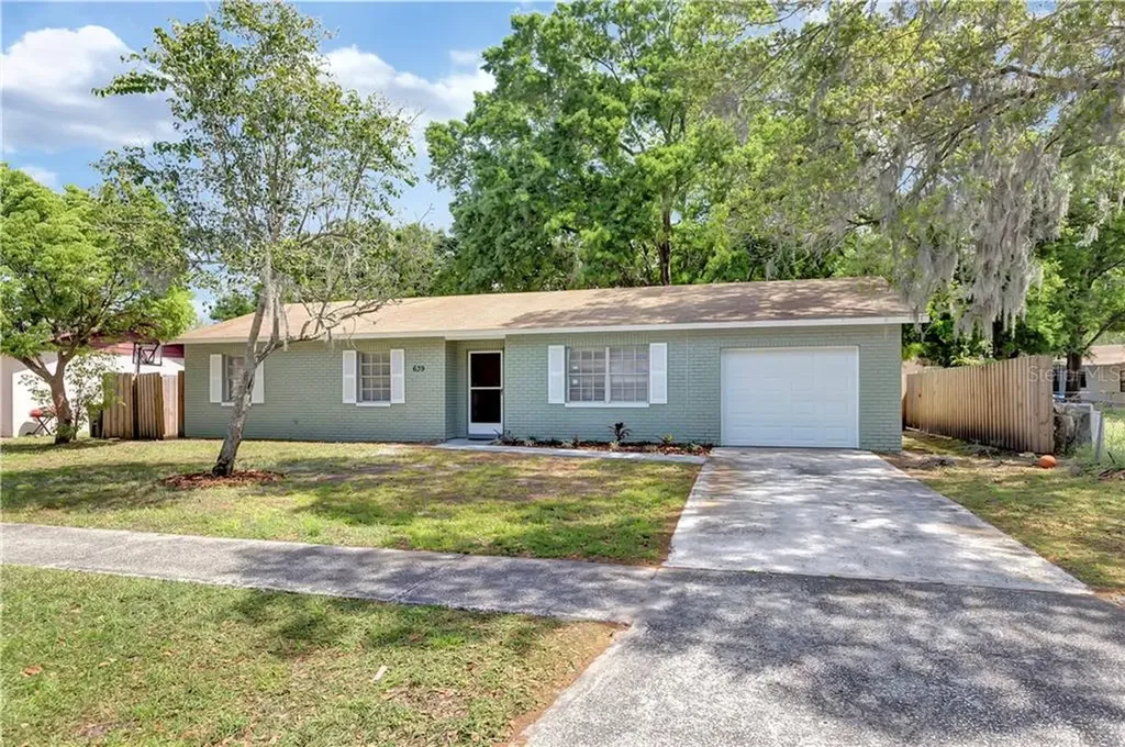 639 Ponderosa Drive W Lakeland FL 33810