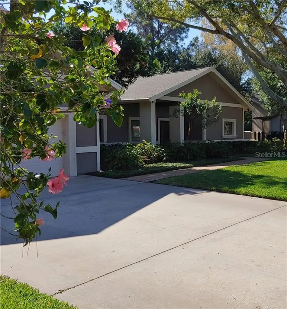 10631 Bardes Court Seminole FL 33777