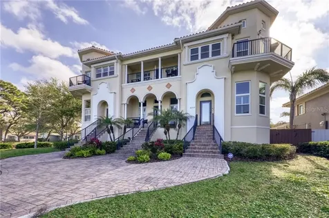 2093 Edgewater Drive Clearwater FL 33755