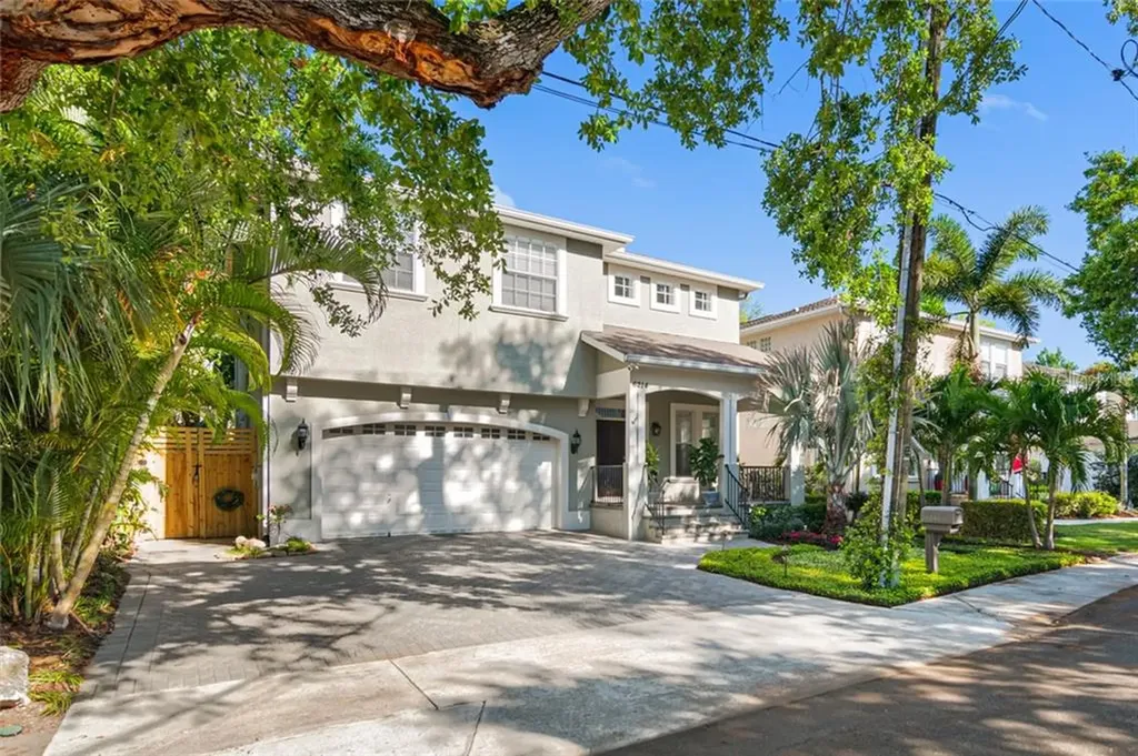 6214 S Elberon Street Tampa FL 33611