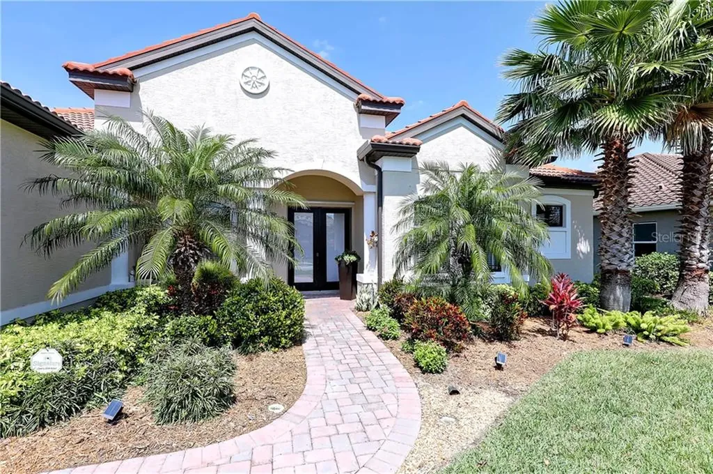 989 145th Street Circle NE Bradenton FL 34212