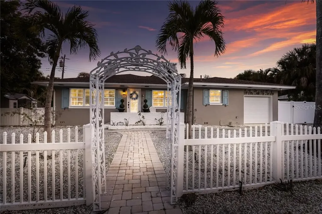 213 76th Street Holmes Beach FL 34217