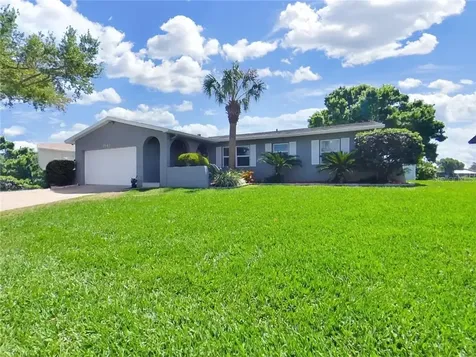1840 Pennsylvania Avenue NE St Petersburg FL 33703