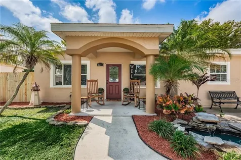 6214 56th Avenue N St Petersburg FL 33709