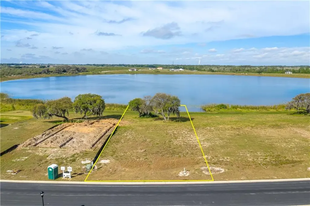 136 Valencia Ridge Drive Auburndale FL 33823
