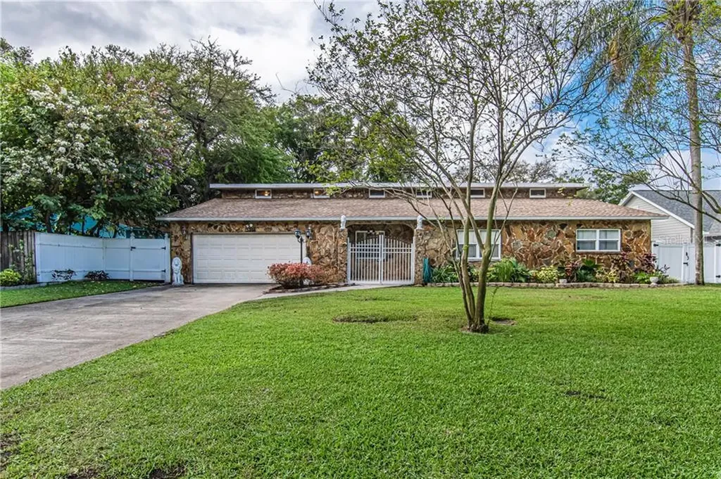 4900 26th Avenue N St Petersburg FL 33710