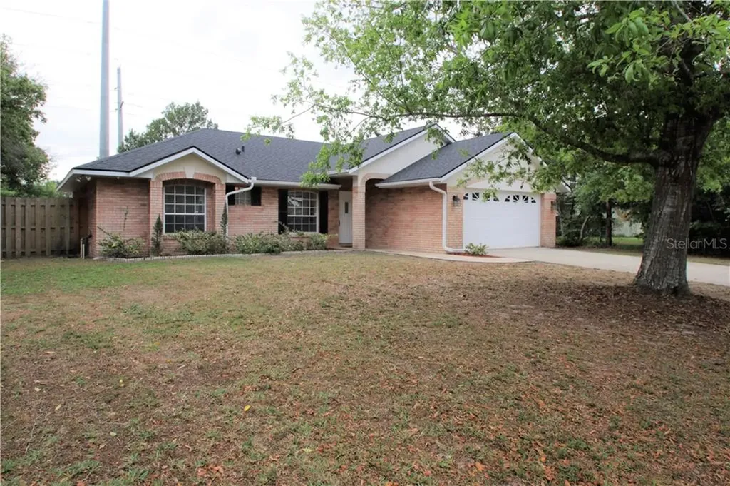 1891 Trumbull Street Deltona FL 32725