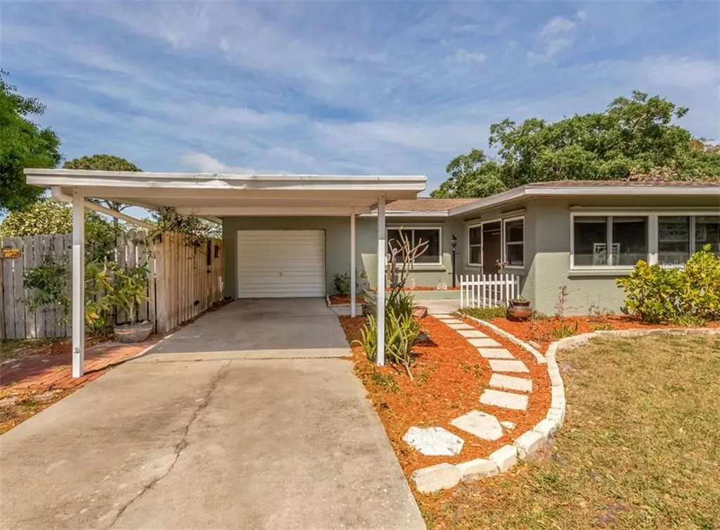 5220 13th Avenue Drive W Bradenton FL 34209