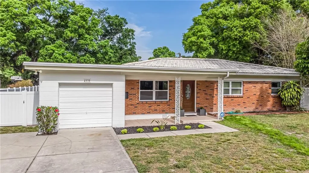 4930 Chariton Avenue Tampa FL 33603