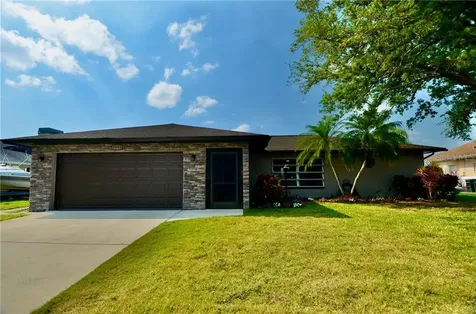 7094 Kenwood Drive North Port FL 34287
