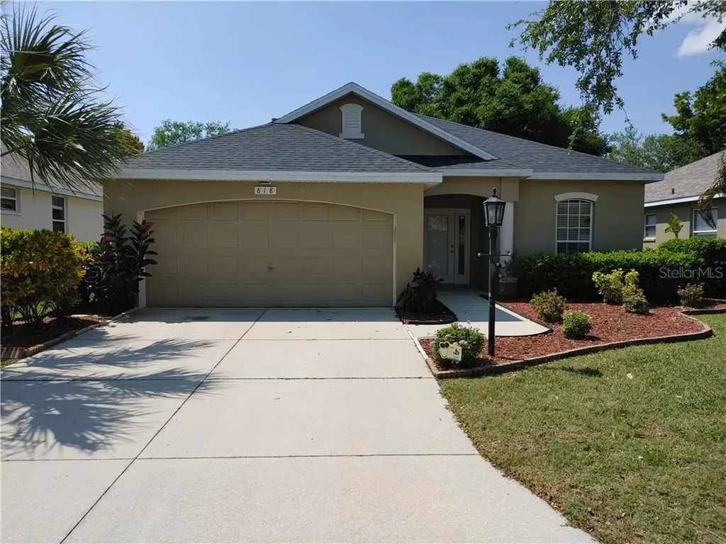 818 Springwood Circle Bradenton FL 34212
