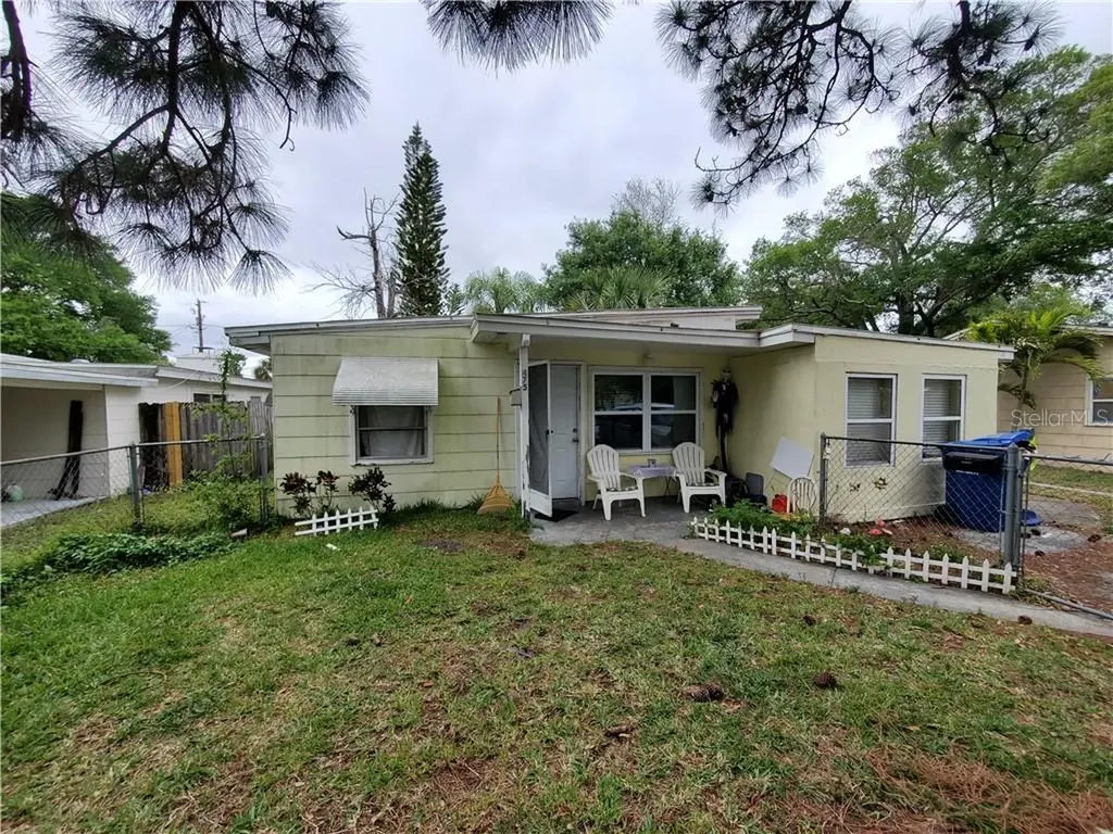 475 39th Avenue N St Petersburg FL 33703