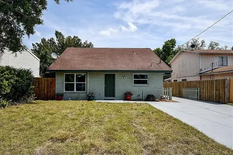 8731 N Calder Place Tampa FL 33604
