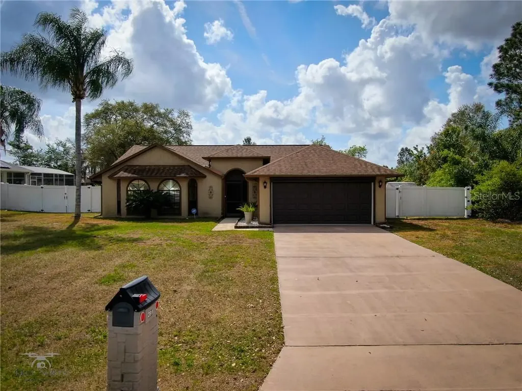 2811 Conyers Court Deltona FL 32738