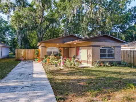 1107 W Madison Street Plant City FL 33563